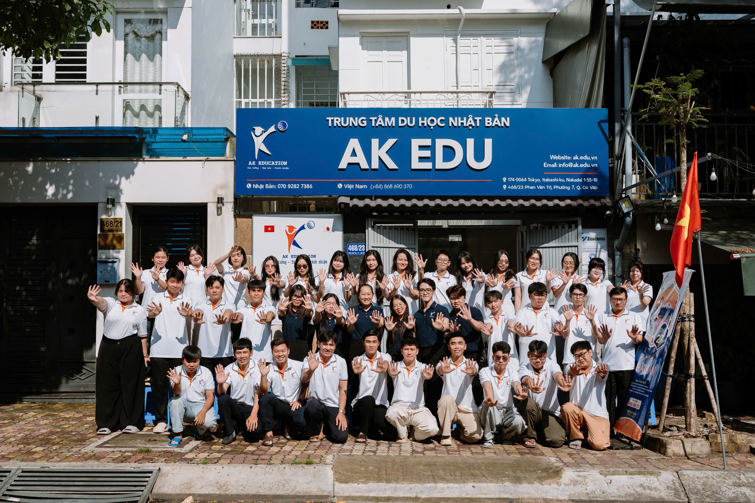 Tư vấn đối tác & chương trình học bổng